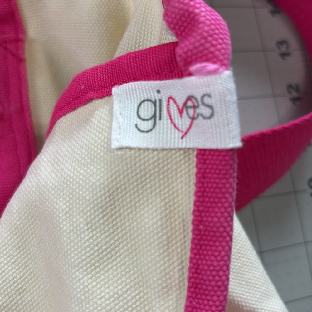 Vibrant Pink and Cream Canvas Tote with Daisy Design - Picture 7 of 9
